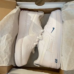 NIB NIKE AIR FORCE ONE